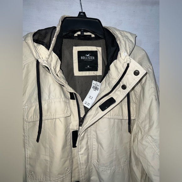 Hollister Color=Khaki
Hooded Jacket Coat Button 3/4 Zipper
Pockets(NWT) - Picture 3 of 4